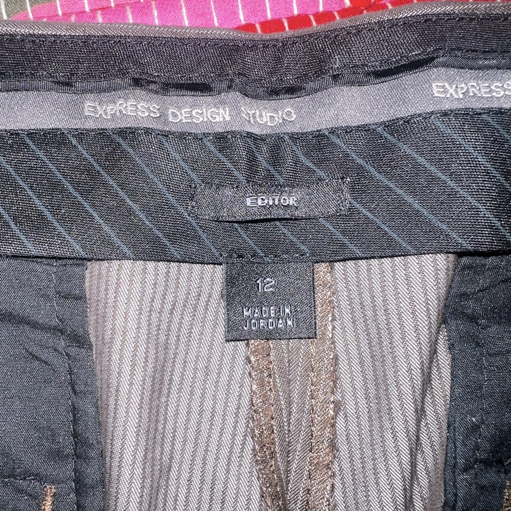 Capris | Express—“Editor” - Picture 4 of 4